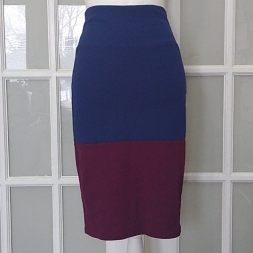 LuLaRoe Navy Wine Colorblock Cassie Skirt Size - XS
